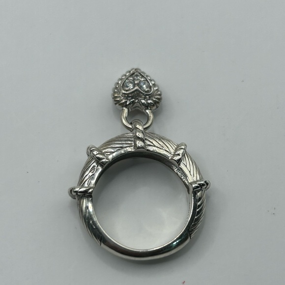 Signed Judith Ripka Silver Diamonique Dangle Heart Charm Ring - Picture 4 of 8